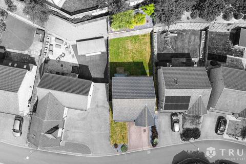 undefined, Victoria Close, Liversedge, WF15