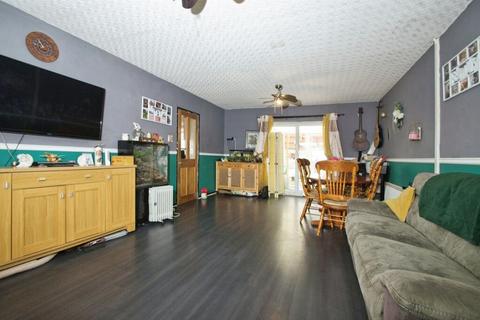 3 bedroom semi-detached house for sale, Heol Fach, Bargoed, CF81