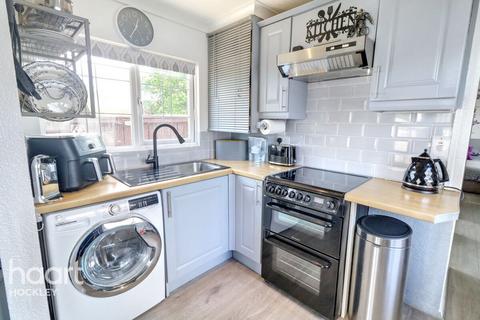 2 bedroom park home for sale, Crouch Park, Pooles Lane, Hockley