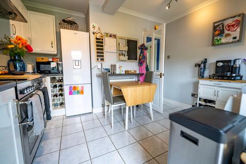 62 Beech Avenue, Beeston, Nottingham, NG9 1QD