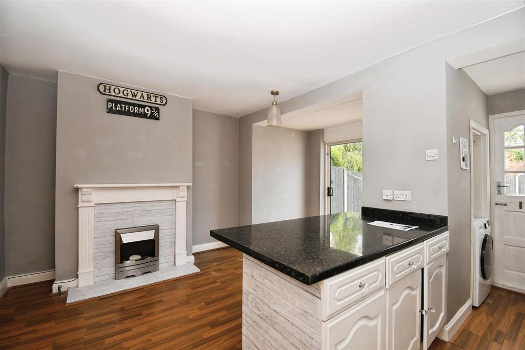 Dining kitchen