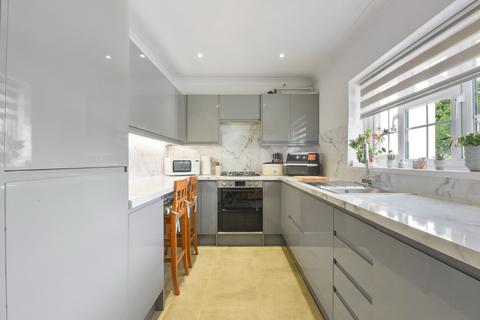 3 bedroom terraced house for sale, Birch Place, Greenhithe