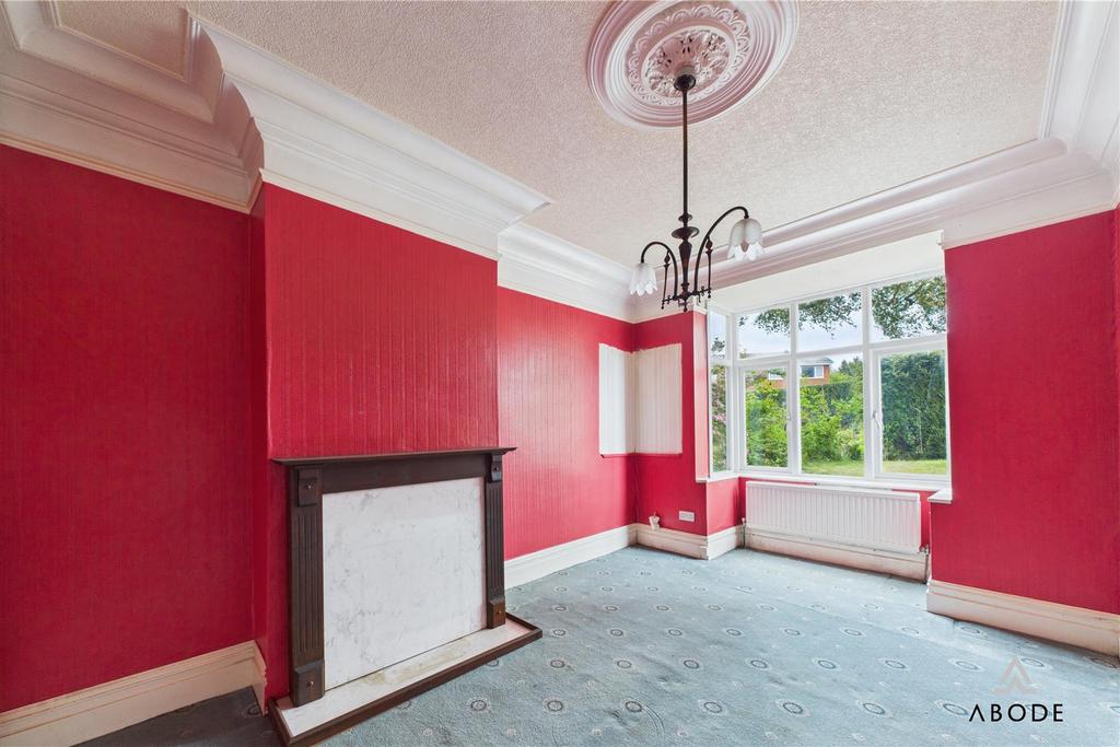 CAM02696 G0-PR0602-STILL014.jpg