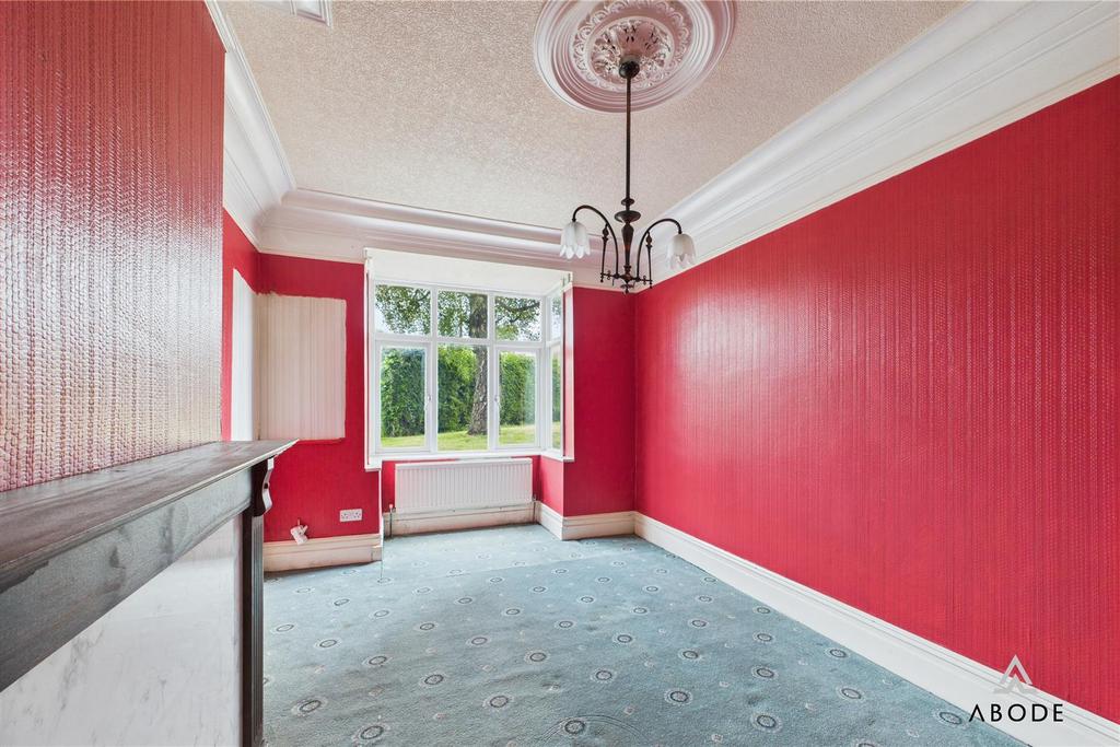 CAM02696 G0-PR0602-STILL015.jpg