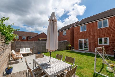 undefined, Campbell Grove, Horley, RH6