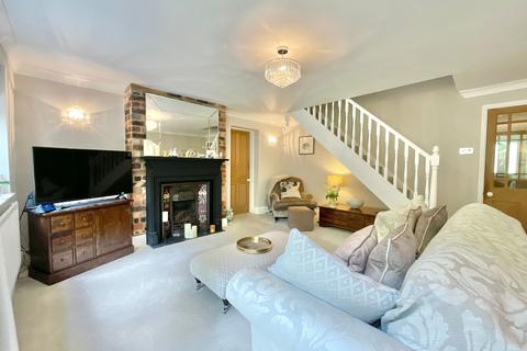 3 bedroom end of terrace house for sale, River Lea Mews, Madeley, CW3