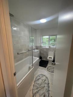 2 bedroom flat to rent, 2 Bedroom Flat For Rent Hallingbury Court, E17