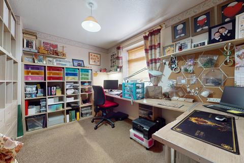 6 Copperfield Close, Kennington, Ashford, TN24 9RJ