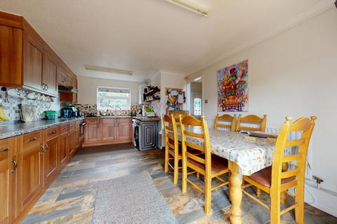 6 Copperfield Close, Kennington, Ashford, TN24 9RJ