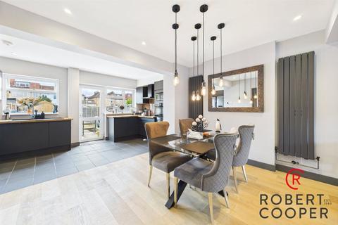 45 Bempton Drive, Ruislip, HA4 9DB