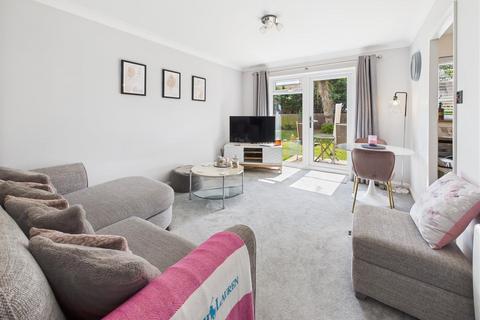 undefined, Carlton Road, Walton-On-Thames