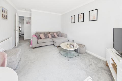 undefined, Carlton Road, Walton-On-Thames