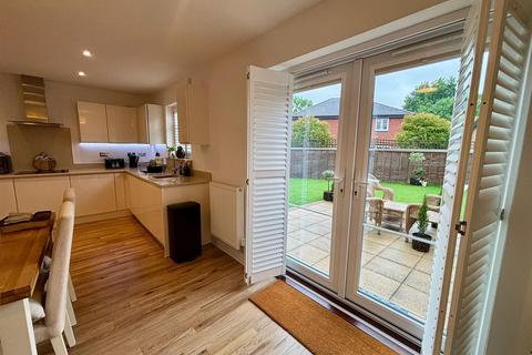 3 bedroom detached house for sale, Somerset Fields, Farnham GU10