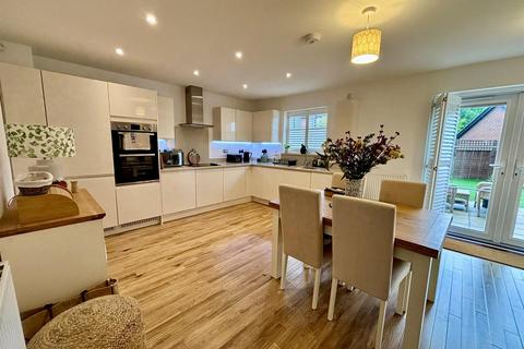 3 bedroom detached house for sale, Somerset Fields, Farnham GU10