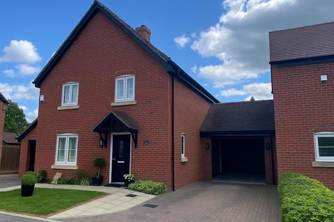 3 bedroom detached house for sale, Somerset Fields, Farnham GU10