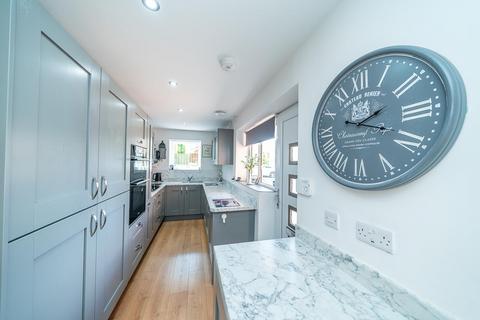 65 Coltsfoot View, Walsall, WS6 7BG