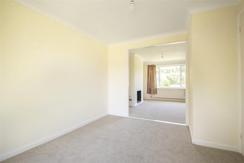 71 Linden Way, Ripley, Woking, GU23 6LP