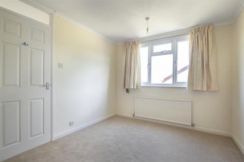 71 Linden Way, Ripley, Woking, GU23 6LP