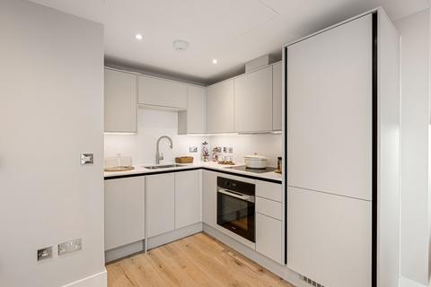 2 bedroom apartment to rent, Baker Street, LONDON, NW1