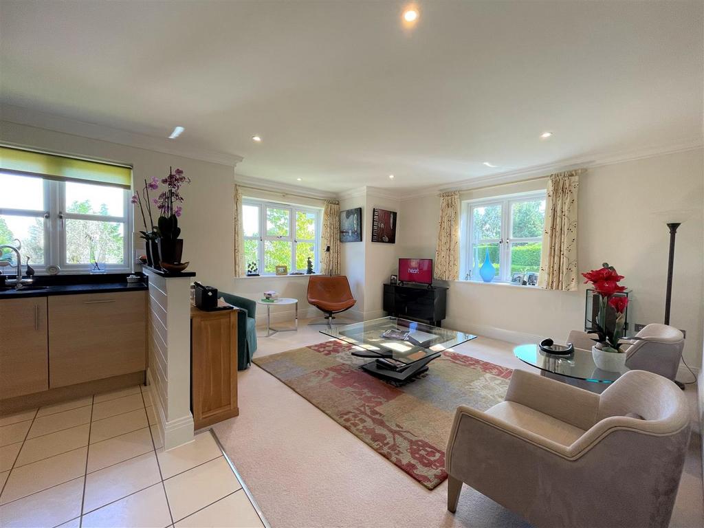Open-Plan Kitchen/Living Room