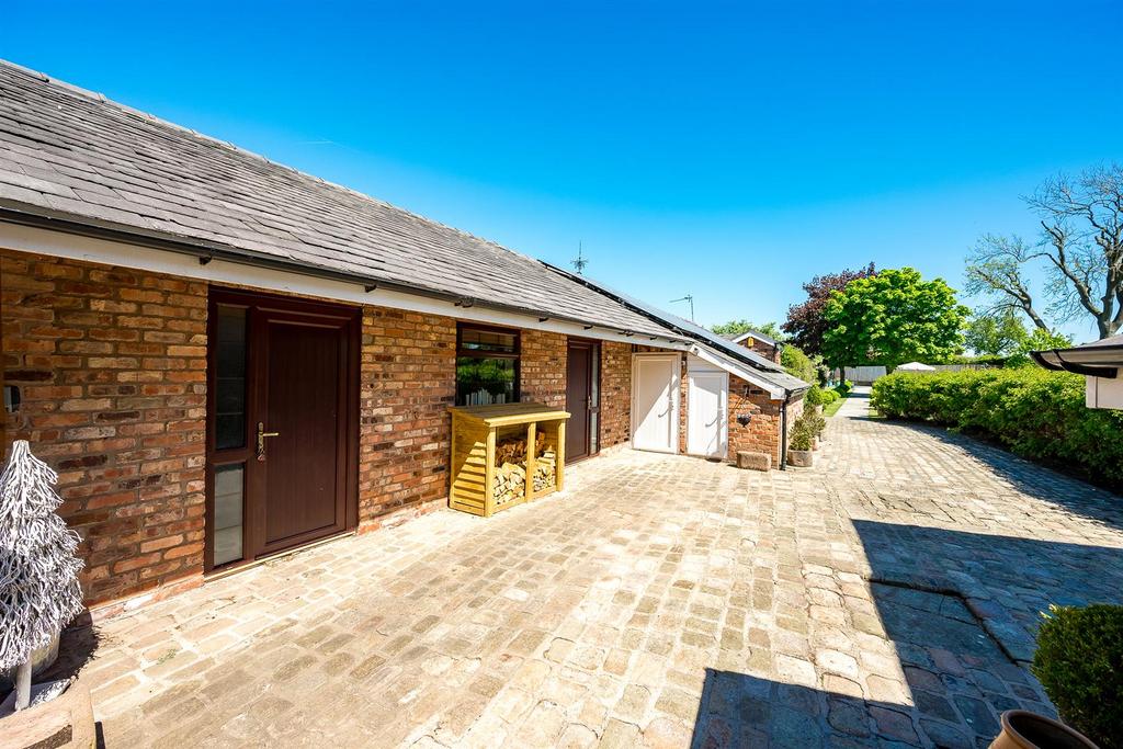 Outbuilding