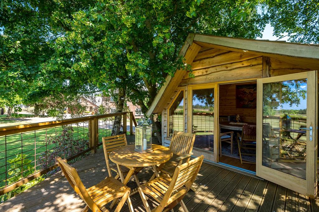 Bespoke Tree House