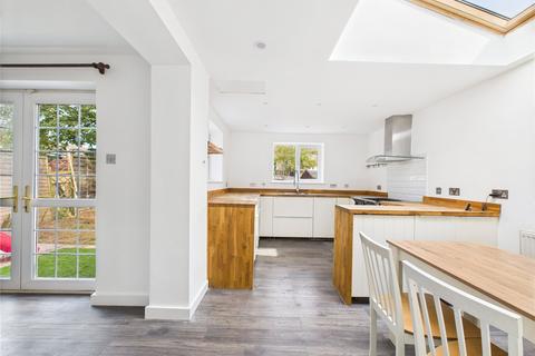 8 Emra Close, Bristol, BS5 7JT