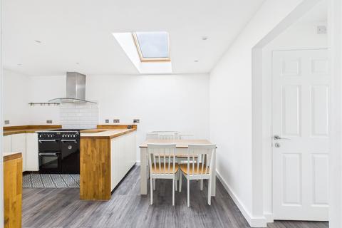8 Emra Close, Bristol, BS5 7JT