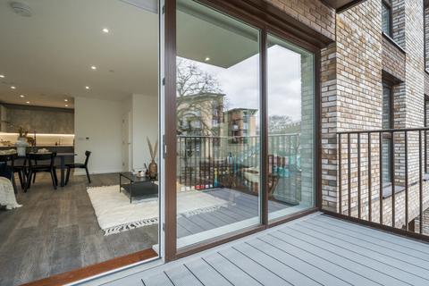 2 bedroom apartment to rent, 6 Headlam Avenue, London SW4