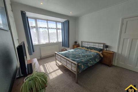 43 Rowan Road, London, SW16 5JF