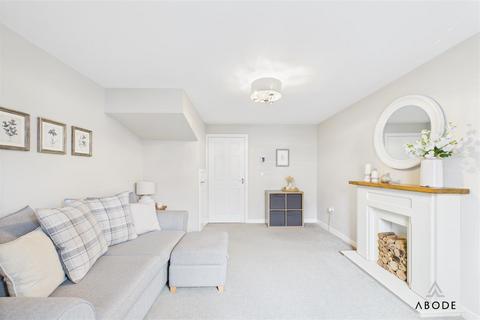 3 bedroom end of terrace house for sale, Malin Close, Burton-On-Trent DE14