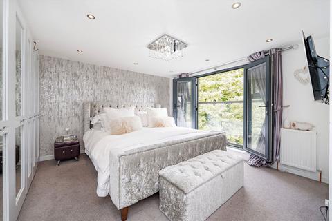 50 Millwood Road, Hounslow, TW3 2HH