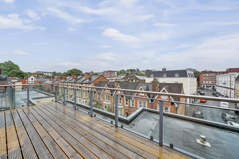 1 bedroom flat for sale, Martyr Road, Guildford