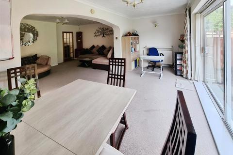 15 Alldicks Road, Hemel Hempstead, HP3 9JJ