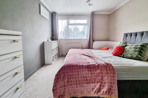 15 Alldicks Road, Hemel Hempstead, HP3 9JJ