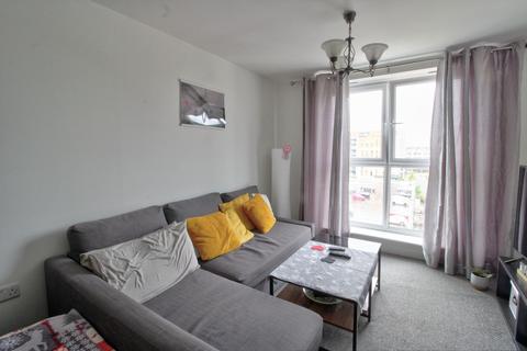 2 bedroom flat to rent, Edinburgh Gate, Harlow CM20