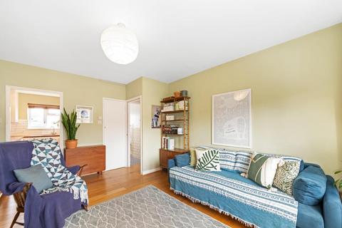 39 Stuart Road, London, SE15 3BE