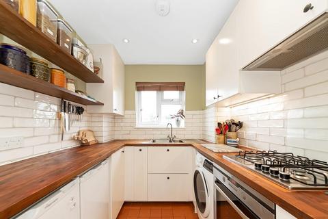 39 Stuart Road, London, SE15 3BE