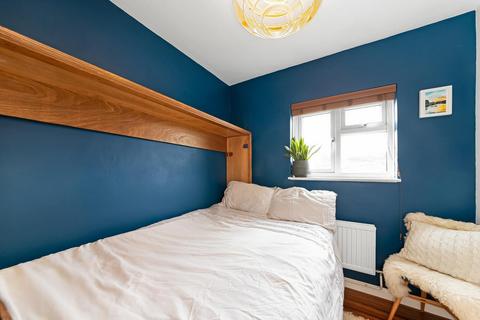 39 Stuart Road, London, SE15 3BE