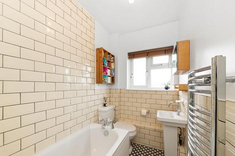 39 Stuart Road, London, SE15 3BE