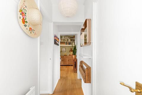 39 Stuart Road, London, SE15 3BE