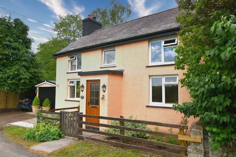 undefined, Llanddeusant SA19