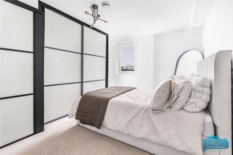 2 bedroom apartment for sale, Lankaster Gardens, London, N2