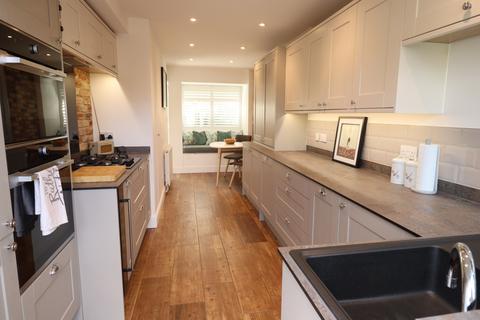 10 Monkside, Basildon, SS14 2QD