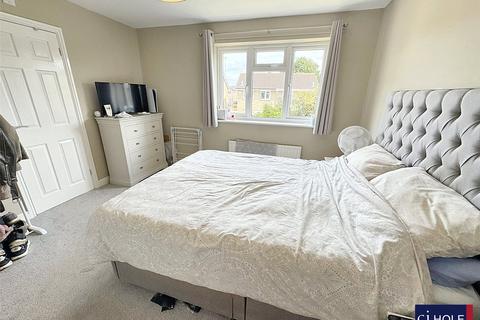 10 Tribune Place, Abbeymead, Gloucester, GL4 5UZ