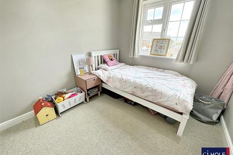 10 Tribune Place, Abbeymead, Gloucester, GL4 5UZ