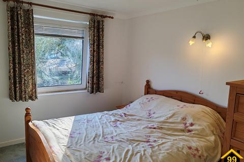 1 bedroom flat for sale, Homestream House, Horsham, West Sussex, RH12