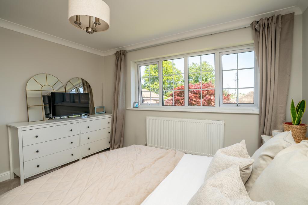 5oakwoodgarth33