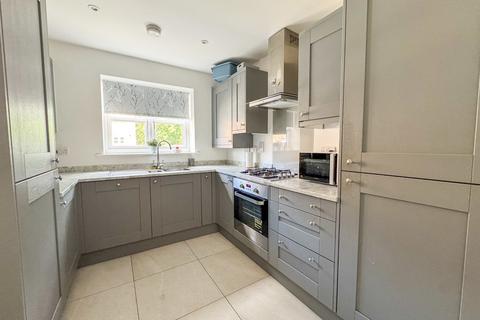 28 Augusta Drive, Hockley, SS5 4FY