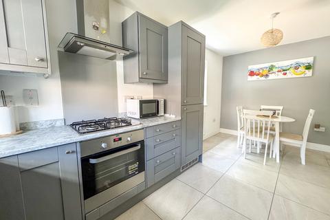 28 Augusta Drive, Hockley, SS5 4FY
